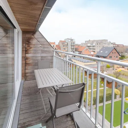 Paul's Parklane With Balcony By Interhome *