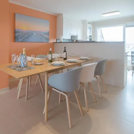 Paul's Parklane With Balcony By Interhome *